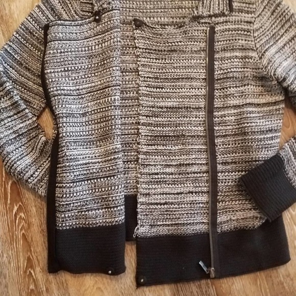 COLDWATER Creek Black White Side Zip Wrap Sweater - Picture 4 of 8